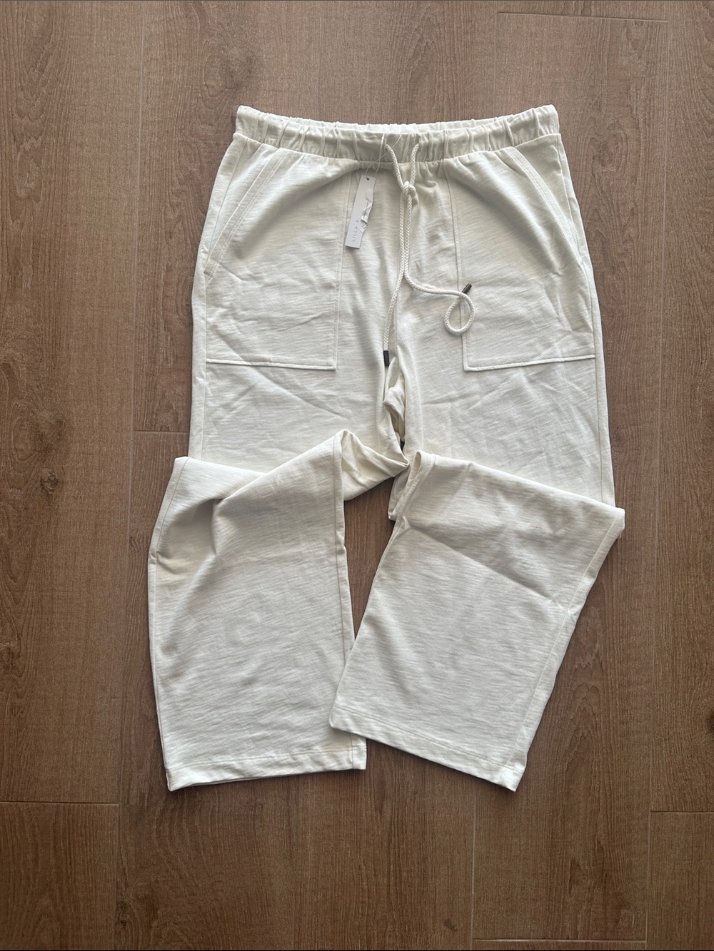 NWT Lilla P cotton cropped pant ecru color size Large